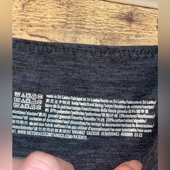 Victoria's Secret On Point Athletic leggings - Picture 5 of 6